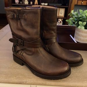 Frye Veronica Criss Cross Brown Shorts Boots